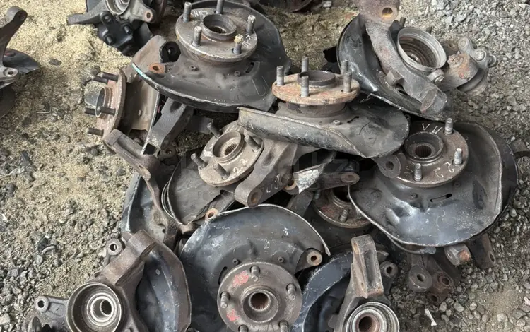 Цапфа с ступицей Тойота! за 1 000 тг. в Алматы