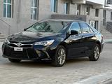 Toyota Camry 2017 года за 6 900 000 тг. в Актау