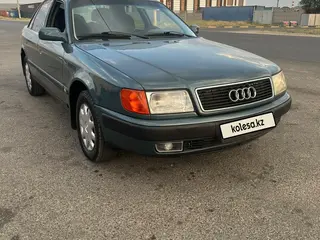 Audi 100