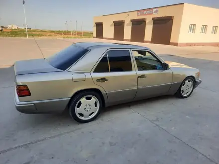 Mercedes-Benz E 280 1992 года за 2 000 000 тг. в Шымкент – фото 10