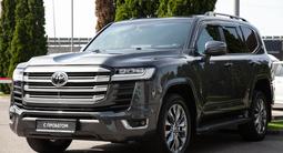 Toyota Land Cruiser 2022 года за 48 990 000 тг. в Алматы – фото 2