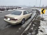 Toyota Camry 1998 годаүшін3 700 000 тг. в Алматы – фото 4