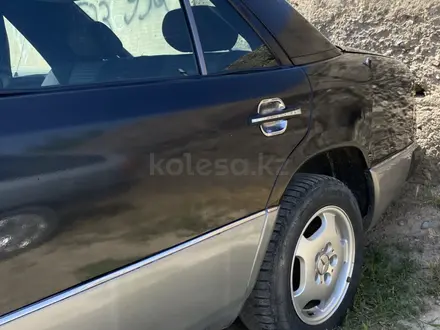 Mercedes-Benz E 230 1992 года за 700 000 тг. в Шымкент – фото 4