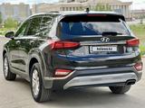Hyundai Santa Fe 2018 года за 14 000 000 тг. в Алматы – фото 4