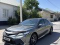 Toyota Camry 2023 года за 18 000 000 тг. в Шымкент – фото 2