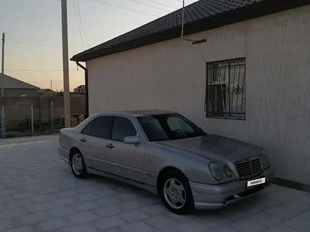 Mercedes-Benz E 320 1999 года за 4 800 000 тг. в Жанаозен – фото 4