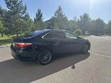 Toyota Camry 2016 годаүшін9 600 000 тг. в Астана – фото 2