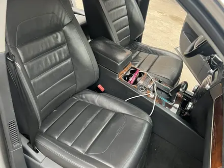 Volkswagen Touareg 2007 года за 5 300 000 тг. в Алматы – фото 10
