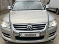 Volkswagen Touareg 2007 годаүшін5 300 000 тг. в Алматы