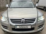 Volkswagen Touareg 2007 годаүшін5 300 000 тг. в Алматы