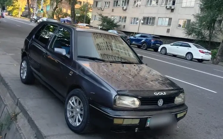 Volkswagen Golf 1993 года за 950 000 тг. в Алматы