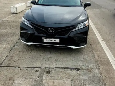 Toyota Camry 2020 года за 10 200 000 тг. в Актау – фото 9