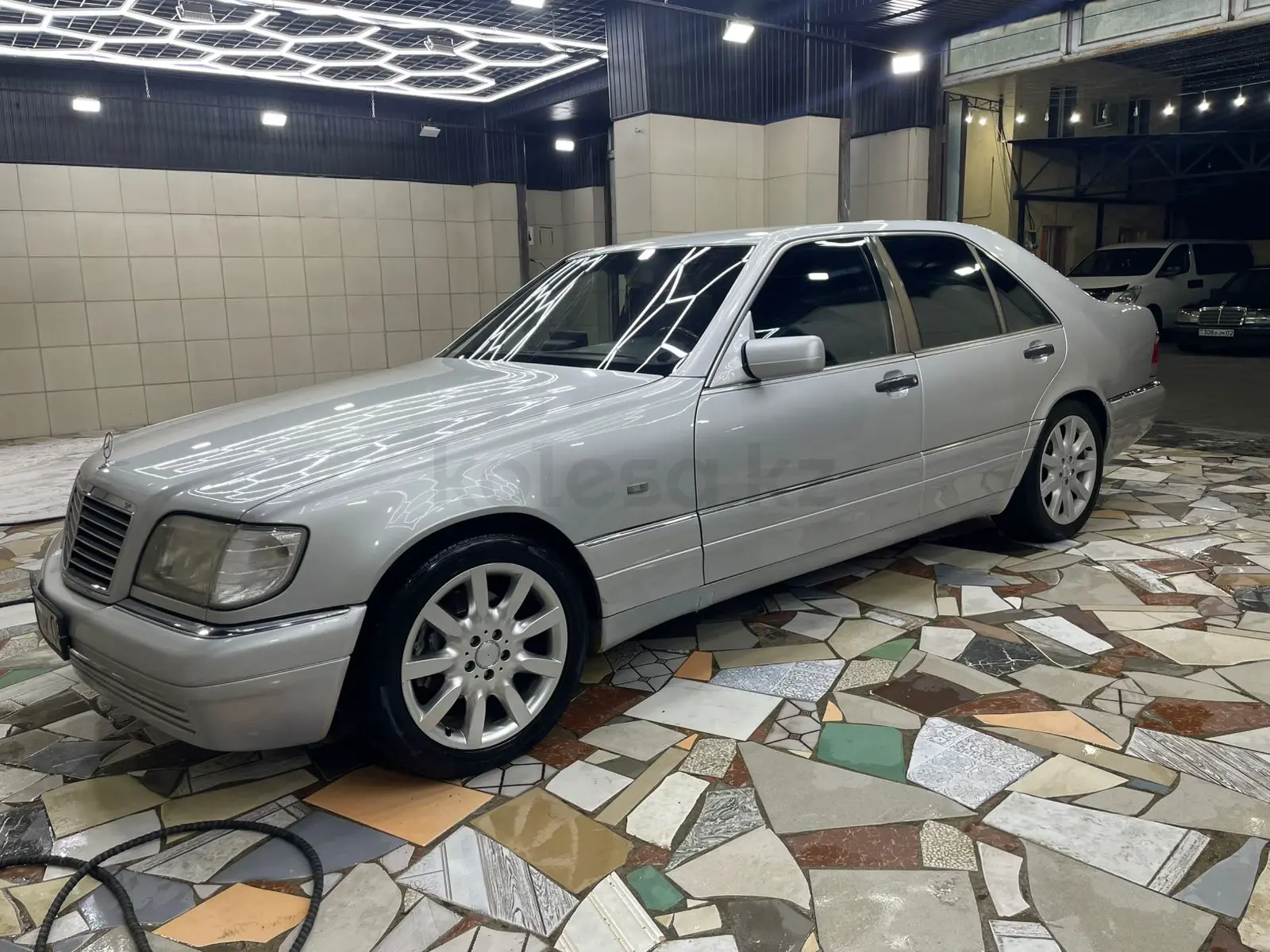 Mercedes-Benz S-Class, 1996