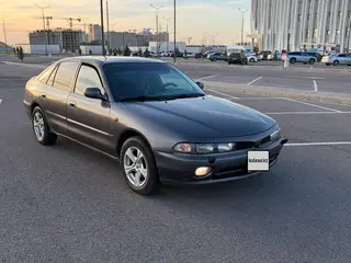 Mitsubishi Galant
