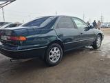 Toyota Camry 1996 года за 3 600 000 тг. в Жанаозен – фото 3