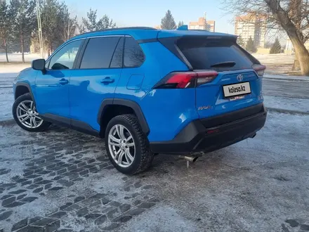 Toyota RAV4 2020 года за 14 000 000 тг. в Астана