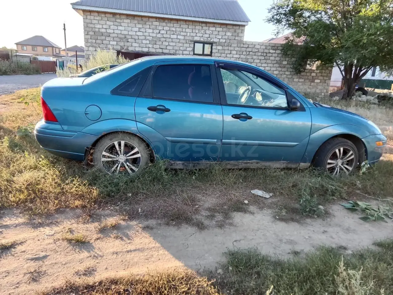 Ford Focus, 2001