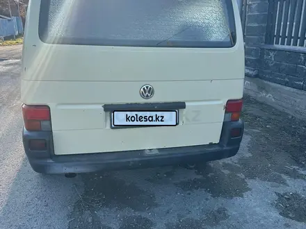 Volkswagen Transporter 2000 года за 4 500 000 тг. в Алматы – фото 4