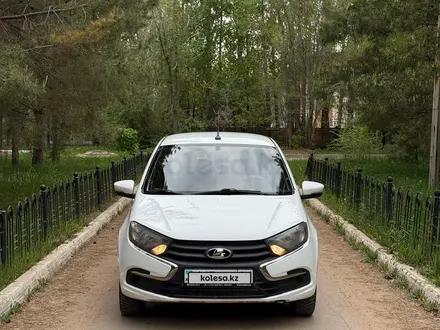 ВАЗ (Lada) Granta 2190 2019 года за 3 900 000 тг. в Актобе – фото 2