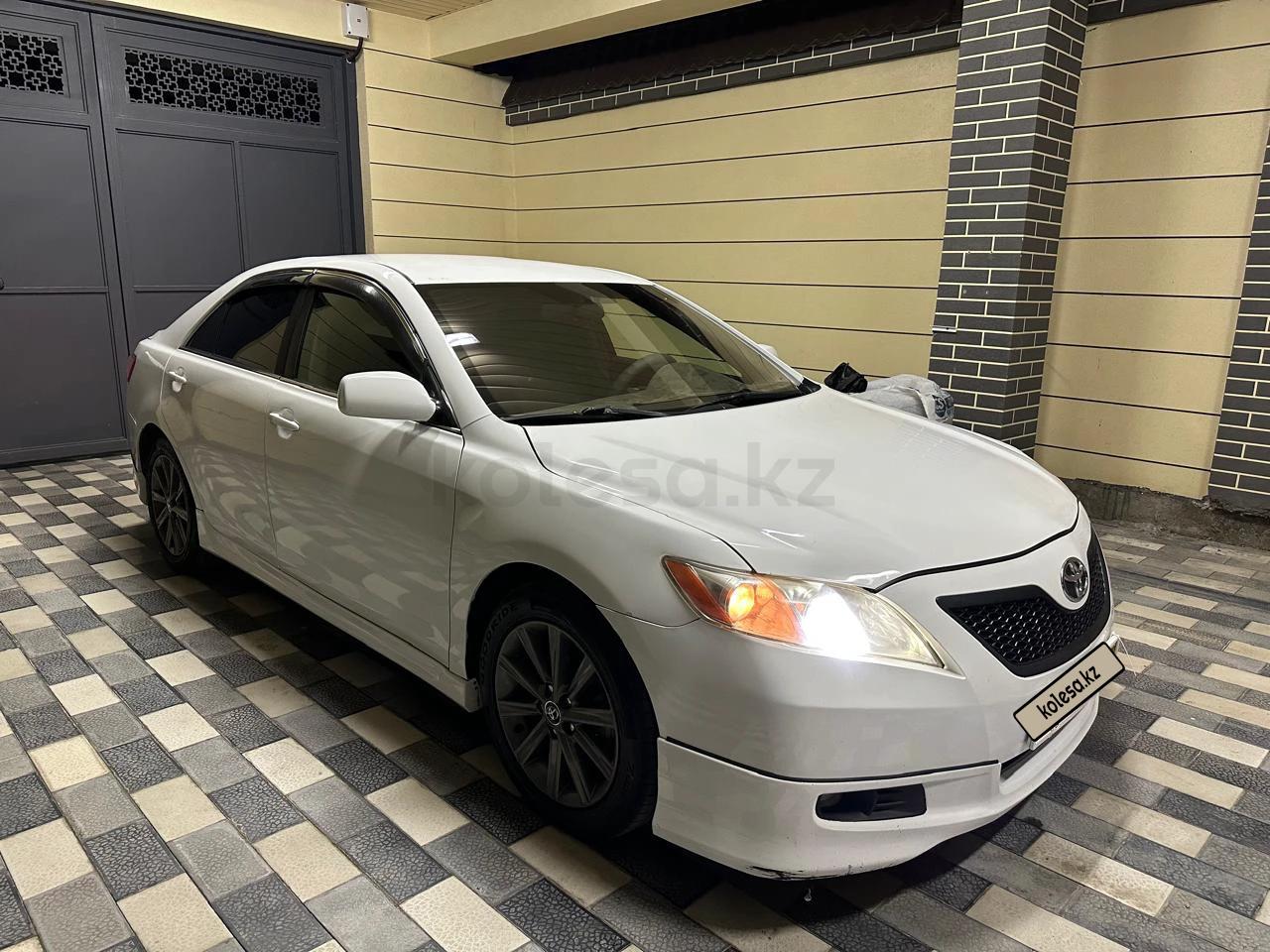 Toyota Camry 2007 г.