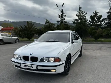 BMW 528 1997 года за 4 000 000 тг. в Алматы – фото 12