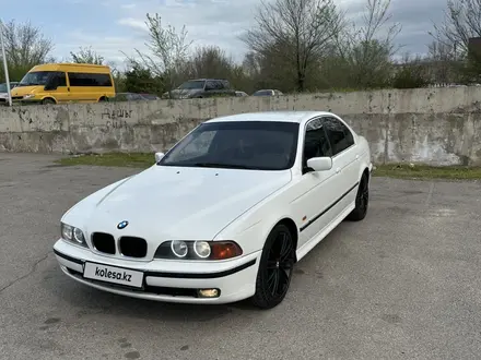 BMW 528 1997 года за 4 000 000 тг. в Алматы – фото 17