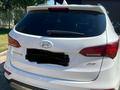 Hyundai Santa Fe 2017 годаүшін9 200 000 тг. в Семей – фото 3