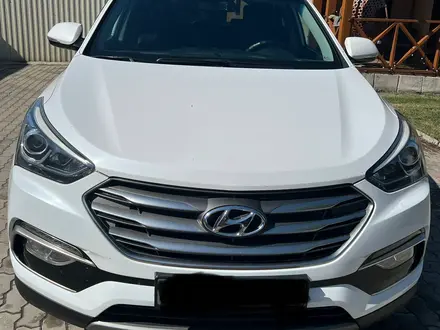 Hyundai Santa Fe 2017 года за 9 200 000 тг. в Семей – фото 4