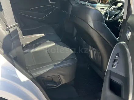 Hyundai Santa Fe 2017 года за 9 200 000 тг. в Семей – фото 9