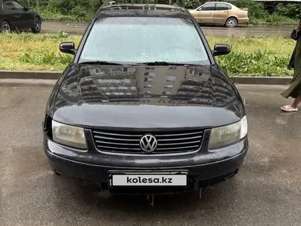 Volkswagen Passat 2000 года за 1 000 000 тг. в Алматы
