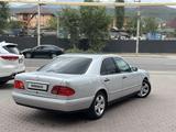 Mercedes-Benz E 280 1998 года за 3 850 000 тг. в Алматы – фото 2