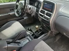 Nissan NP300, 2012