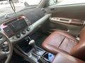Toyota Camry 2003 года за 3 500 000 тг. в Астана – фото 4