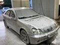Mercedes-Benz C 200 2001 годаүшін2 500 000 тг. в Актау – фото 4