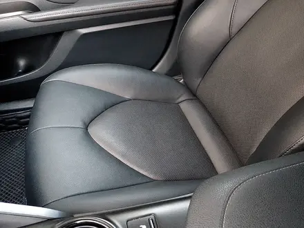 Toyota Camry 2021 года за 12 400 000 тг. в Караганда – фото 10