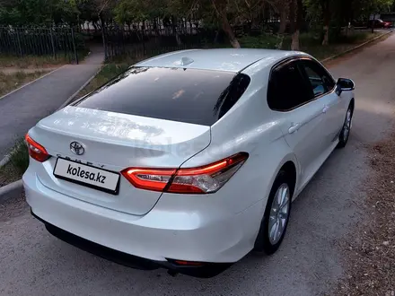Toyota Camry 2021 года за 12 400 000 тг. в Караганда – фото 6