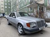 Mercedes-Benz E 220 1993 года за 3 000 000 тг. в Жезказган – фото 2