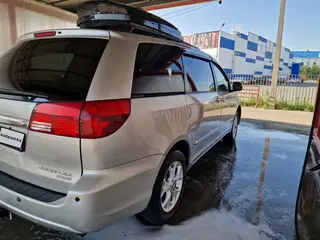 Toyota Sienna, 2006