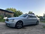 Mercedes-Benz S 320 2002 годаүшін3 500 000 тг. в Алматы – фото 2