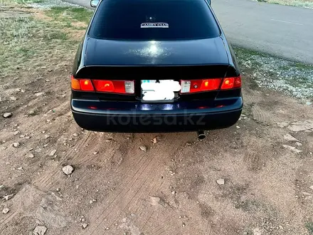 Toyota Camry 2001 года за 3 750 000 тг. в Экибастуз – фото 3