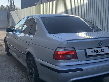 BMW 528 1999 годаүшін4 300 000 тг. в Алматы – фото 3