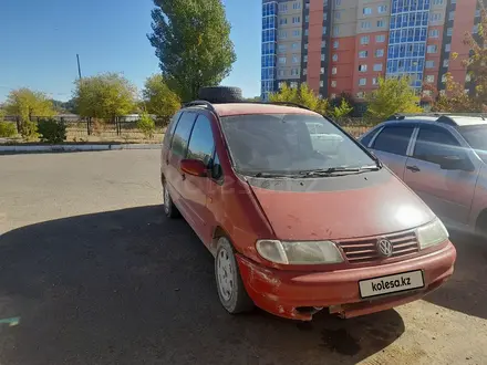 Volkswagen Sharan 1996 года за 1 500 000 тг. в Уральск – фото 4