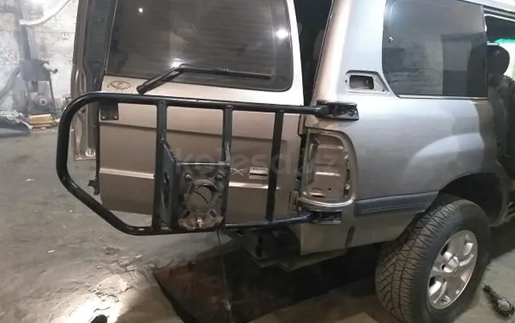 Калитка крепление запаски за 140 000 тг. в Кызылорда