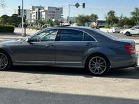 Mercedes-Benz S 500 2008 годаfor9 850 000 тг. в Актау