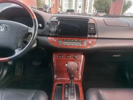 Toyota Camry 2004 года за 5 800 000 тг. в Астана – фото 2