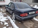 Mercedes-Benz E 230 1996 года за 2 400 000 тг. в Жаркент – фото 4