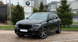 BMW X5 XDrive 40i 2021 года за 35 000 000 тг. в Астана