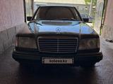 Mercedes-Benz E 200 1995 года за 1 800 000 тг. в Шымкент