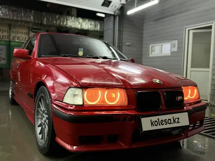 BMW 320 1993 года за 1 800 000 тг. в Алматы – фото 3