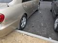 Toyota Camry 2004 года за 5 600 000 тг. в Актау – фото 2